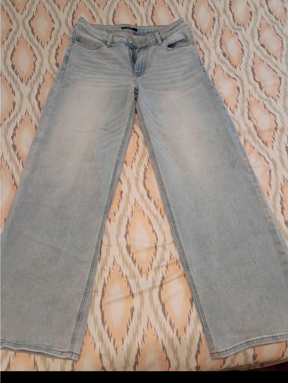 ONESO Light Wash Wide Leg Denim Jeans